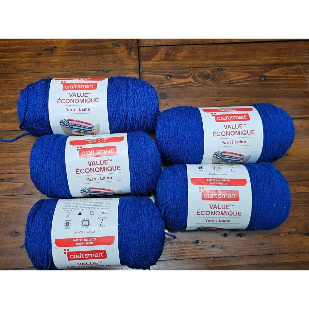 Craft Smart Value Yarn 5‎ Skeins Blue VS113 Medium 4 Acrylic 1770 Yards Total